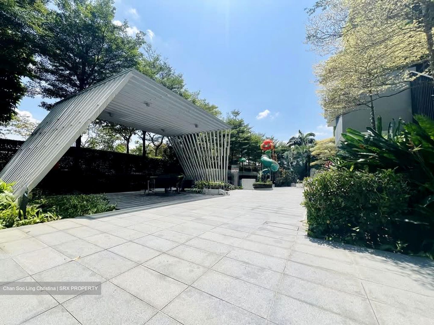 Sky Vue (D20), Condominium #588753541
